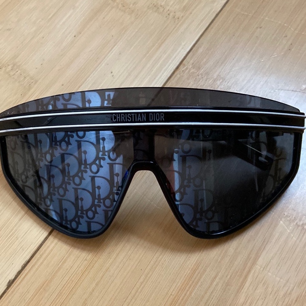 🔥 CD shades 🔥